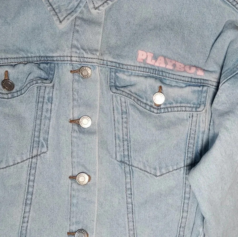 Playboy Distressed Cropped Denim Jacket - Picture 4 of 5